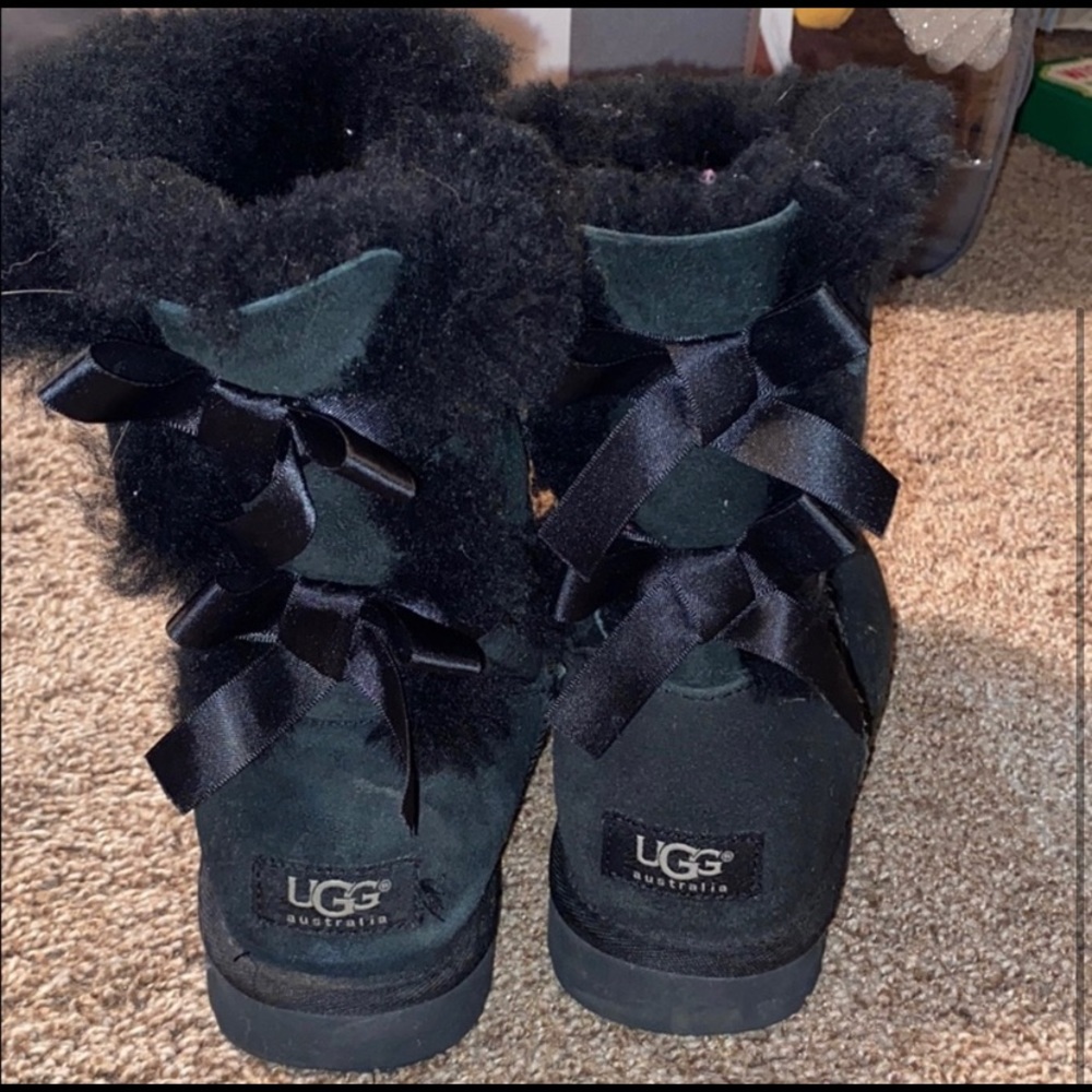 Black women’s Ugg boots